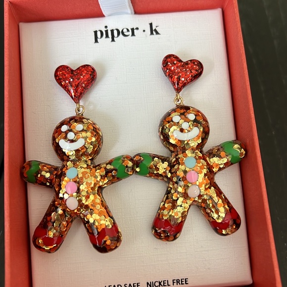 Piper K Earrings - Picture 4 of 7